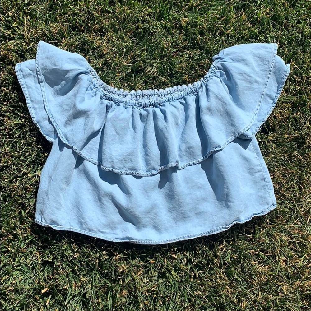 baby blue off the shoulder cropped blouse💙